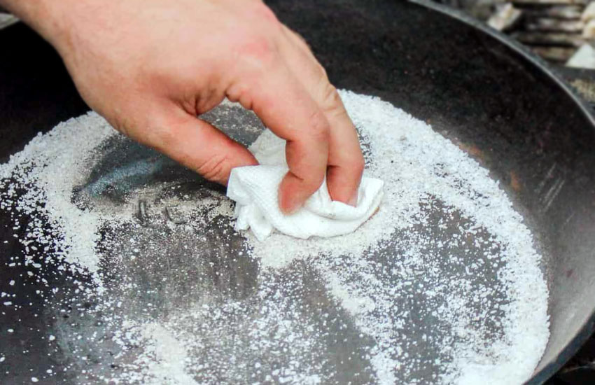 How to Clean a Cast Iron Skillet with Salt