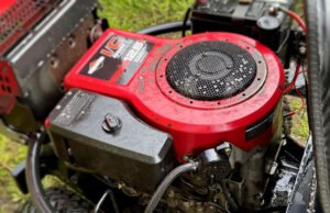 How to Clean a Briggs and Stratton Carburetor Without Removing It