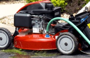 How to Clean a Lawn Mower Deck